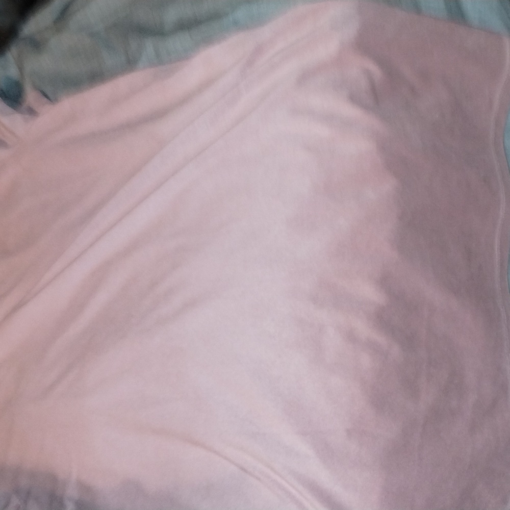 The Color Is A Lighter Pink But Not Light Pink Ju… - image 1